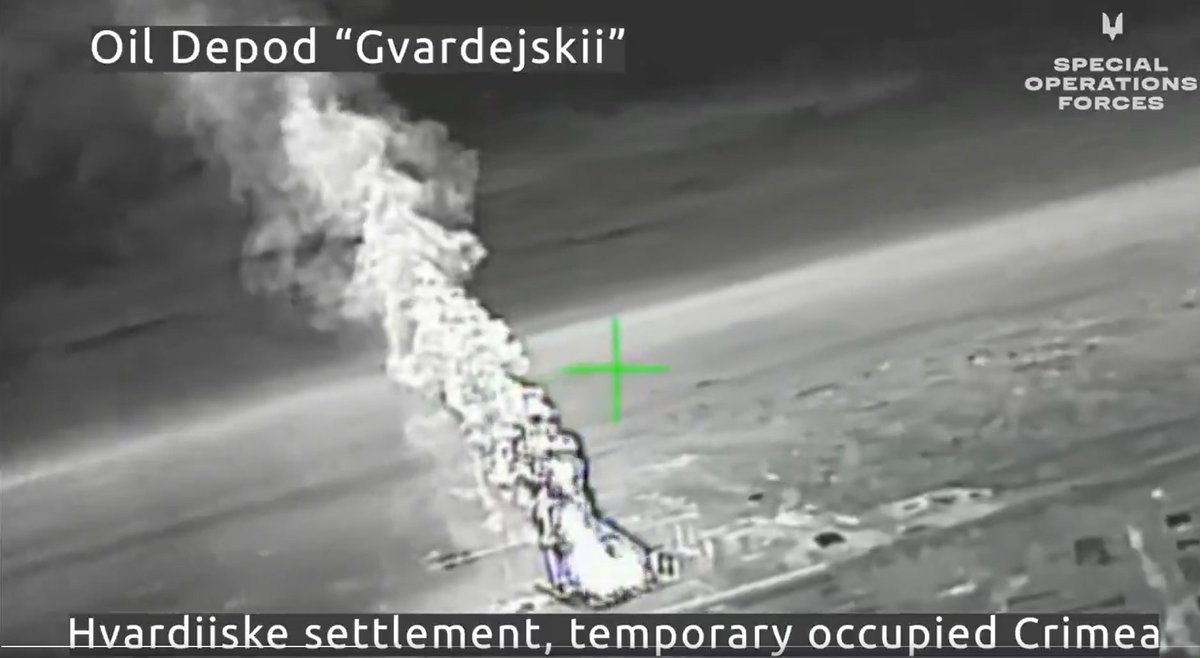 vcdgf555's tweet image. Oil depot on fire at 45.117285, 34.030018, Hvardiisk'ke, Crimea, hit by Ukrainian SOF overnight October 17, 2025.
Different angles with Google Earth corroboration.