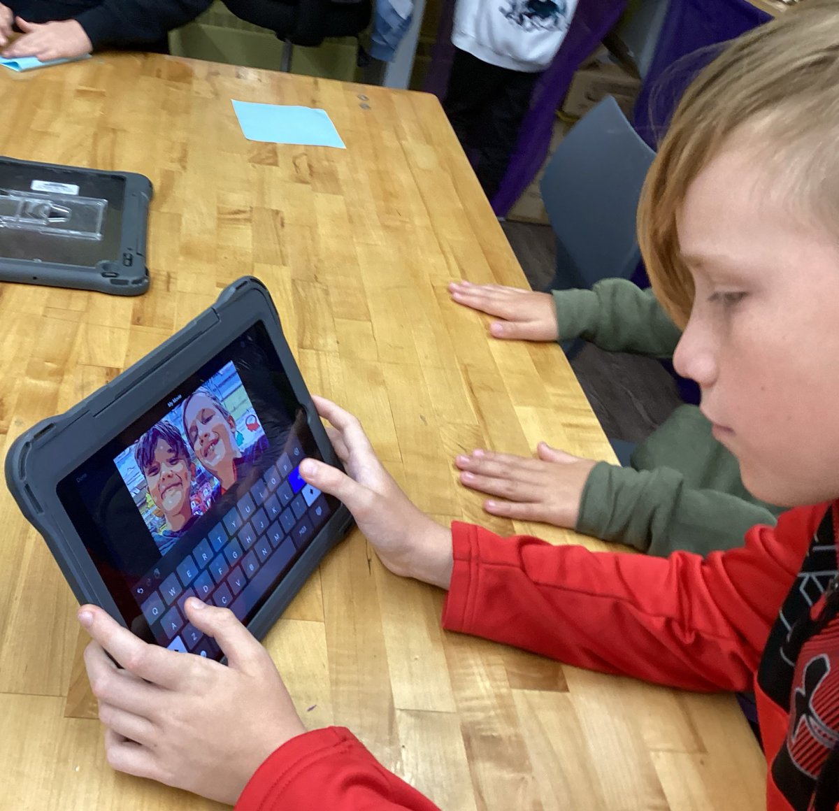 MOndecko's tweet image. 4th Grade Algorithm/Canva/iMovie Project #digitallysmartkids