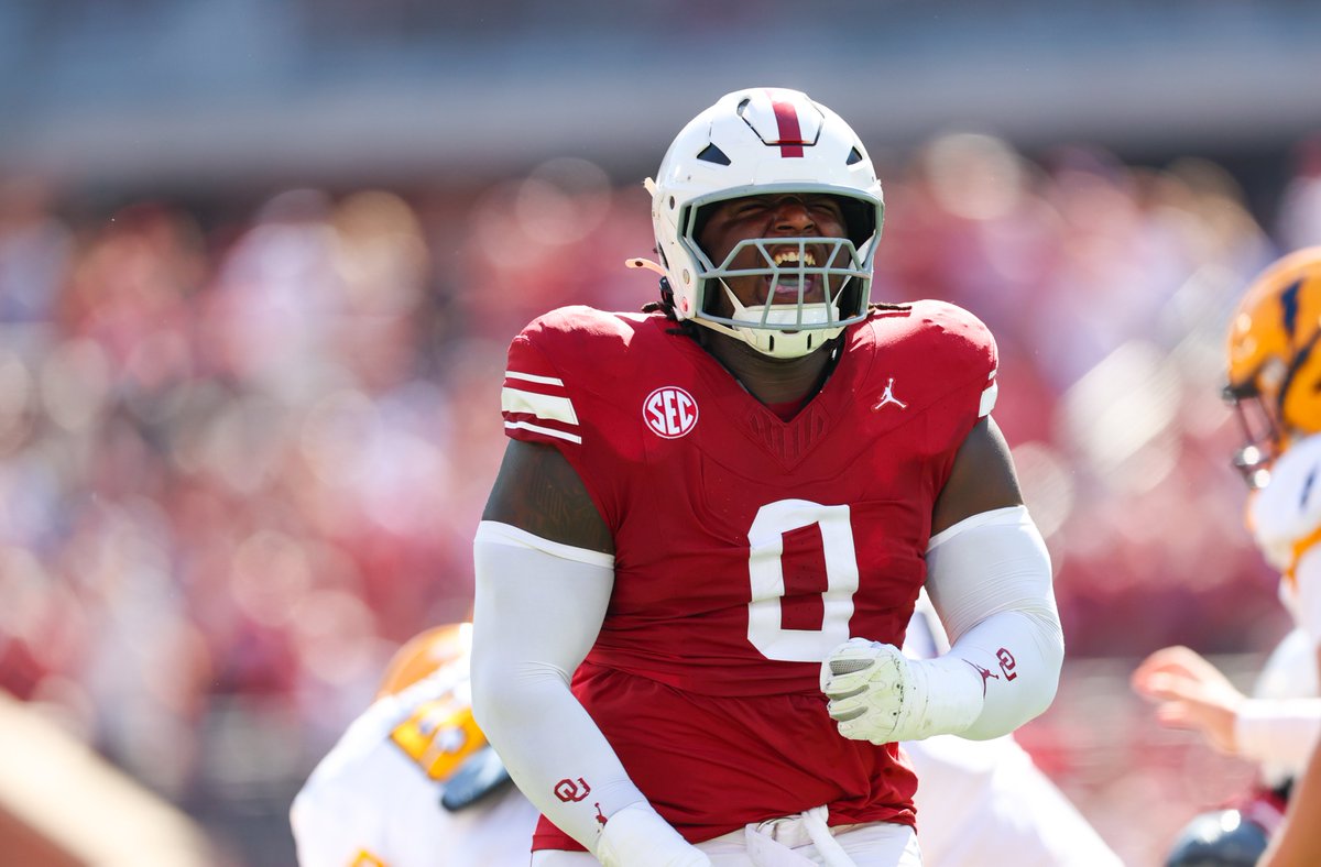 CamMellor's tweet image. Our @PFSNcollege highest-graded SEC defensive lines:
Oklahoma: 95.7
South Carolina: 88.0
Auburn: 87.7
Texas A&M: 87.2
Missouri: 83.8
Vanderbilt: 82.8
Kentucky: 82.7
Alabama: 82.2
Texas: 82.2
Ole Miss: 81.5
Tennessee: 81.4
Florida: 80.8
Arkansas: 79.0
LSU: 78.9
Miss State: 76.4…