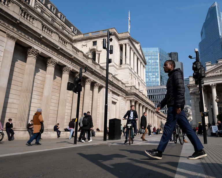 OH LOOK !

GOV borrowing costs have fallen to lowest level since July

Investors say comments made by Reeves at annual Inl Monetary Fund meetings in Washington DC helped lower UK GOV borrowing costs after signalling readiness to raise taxes &amp; cut spending
msn.com/en-gb/money/ne…?