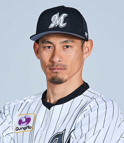 keiba_info_club's tweet photo. 武豊騎手

ロッテ・荻野貴司選手の退団に
「残念やね。野球選手は短いね。俺が長すぎるのか…」

2010年に落馬負傷した際、同じく戦線離脱していた荻野選手とリハビリの先生が一緒 https://t.co/54WJhrP6sG