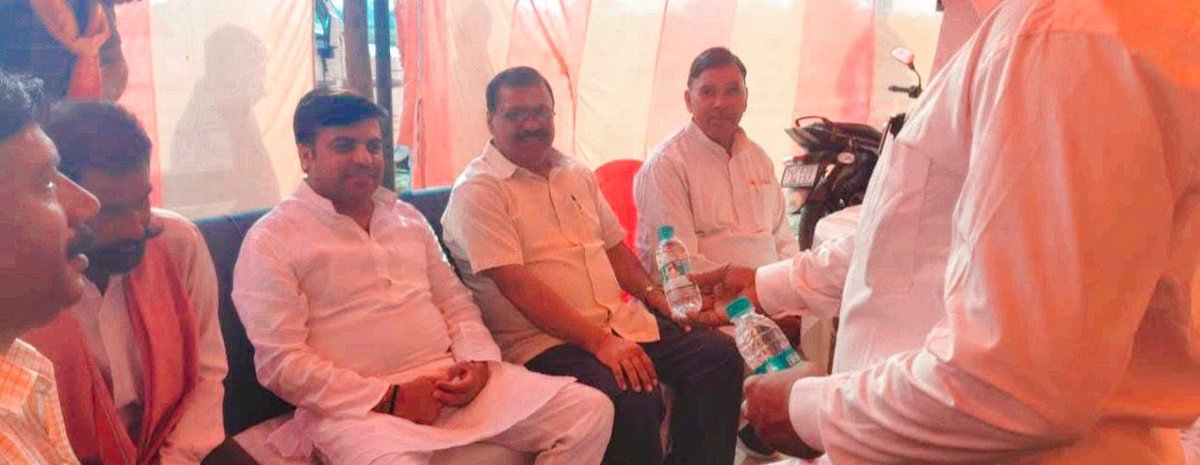 बरनाहल में कार्यक्रम के दौरान