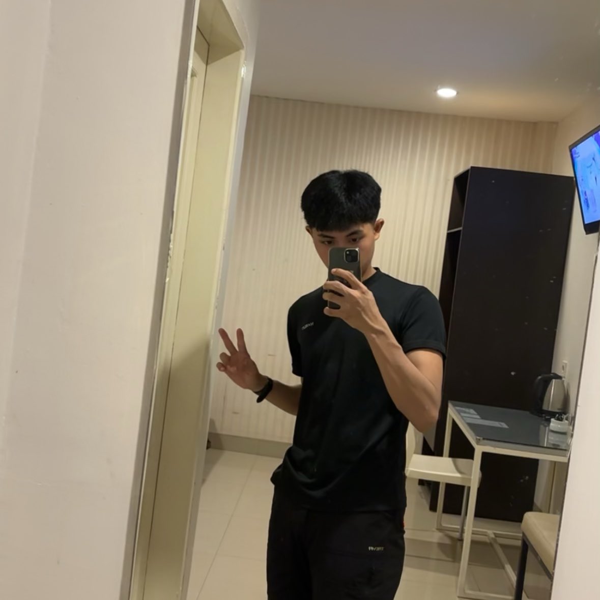 ianVster's tweet photo. Kalau ketemu di jalan kokop aja 🙏 https://t.co/OFpAG4zC9V