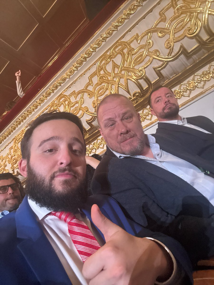 RZisk19309's tweet photo. Mit @SpiegelAnti 
Freuen uns auf Ballet 🙃 https://t.co/JL9Jk8tWmf