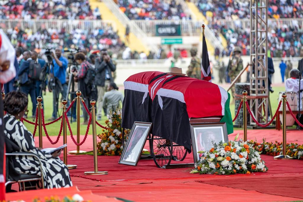 orengo_james's tweet image. Rt. Hon. Raila Odinga - the greatest Kenyan to ever live. A legend whose courage, sacrifice, and vision shaped our nation. His name is forever woven into the fabric of Kenya’s destiny.