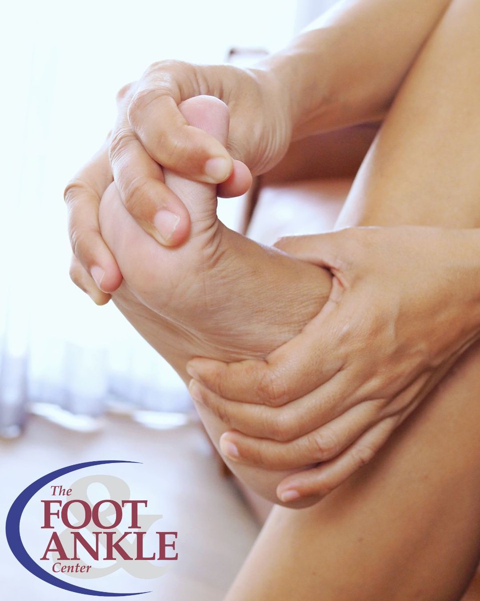 Don’t ignore the warning signs your feet are giving you! From persistent pain and swelling to numbness or tingling, your feet can reveal early signs of bigger health issues.

Learn the 5 foot pain warning signs you should never ignore in our latest blog facstl.com/blog/foot-heal…