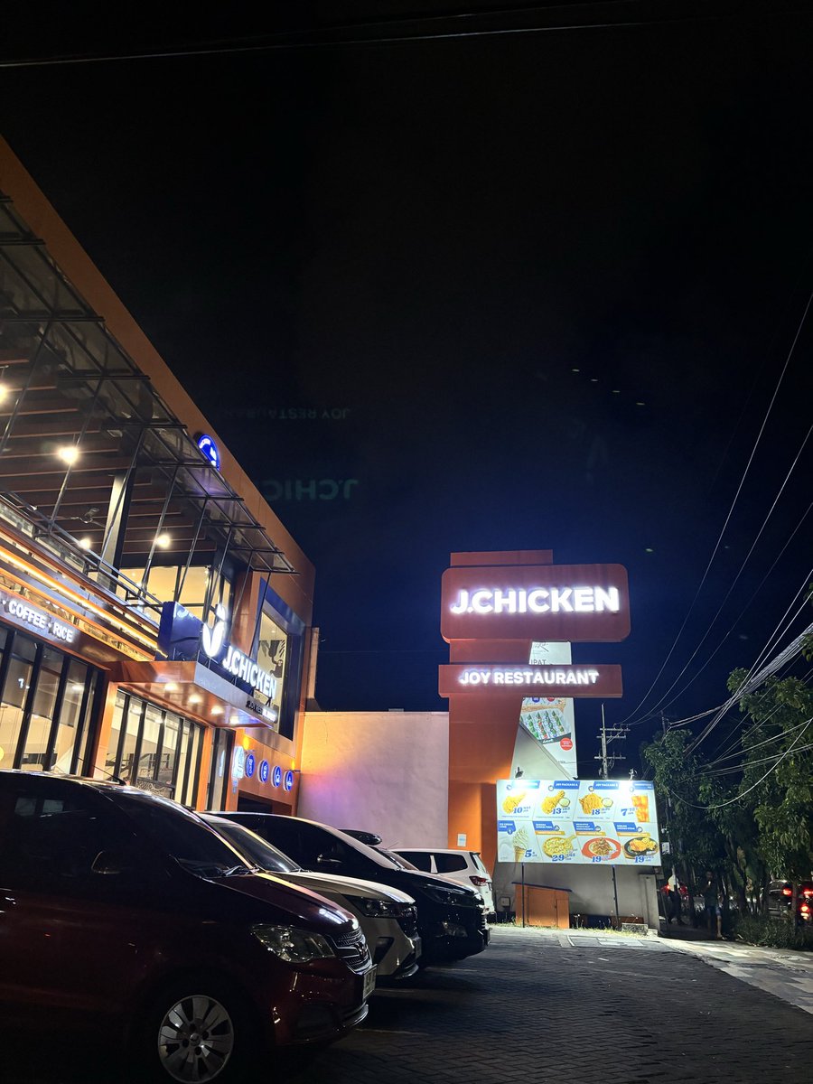 Pemandu Karaoke Galau tweet media