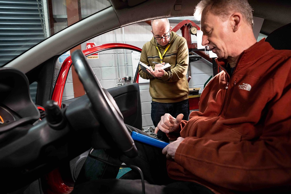 HaynesManuals's tweet image. (🇬🇧) Weekend DIY mission: pin down that warning light. 🚨 An OBD scanner can tell you what’s going on under the bonnet – and we’ve tested the best options available right now ⇢ uk.haynes.com/blogs/tips-tut… 🧰
#HaynesManual #HaynesShowsYouHow #weekendprojects