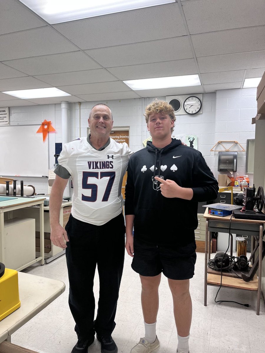 In honoring our faculty and staff at Eastern, our athletes will graciously award an employee that has positively impacted their life with their jersey to wear today.

#RowAsOne