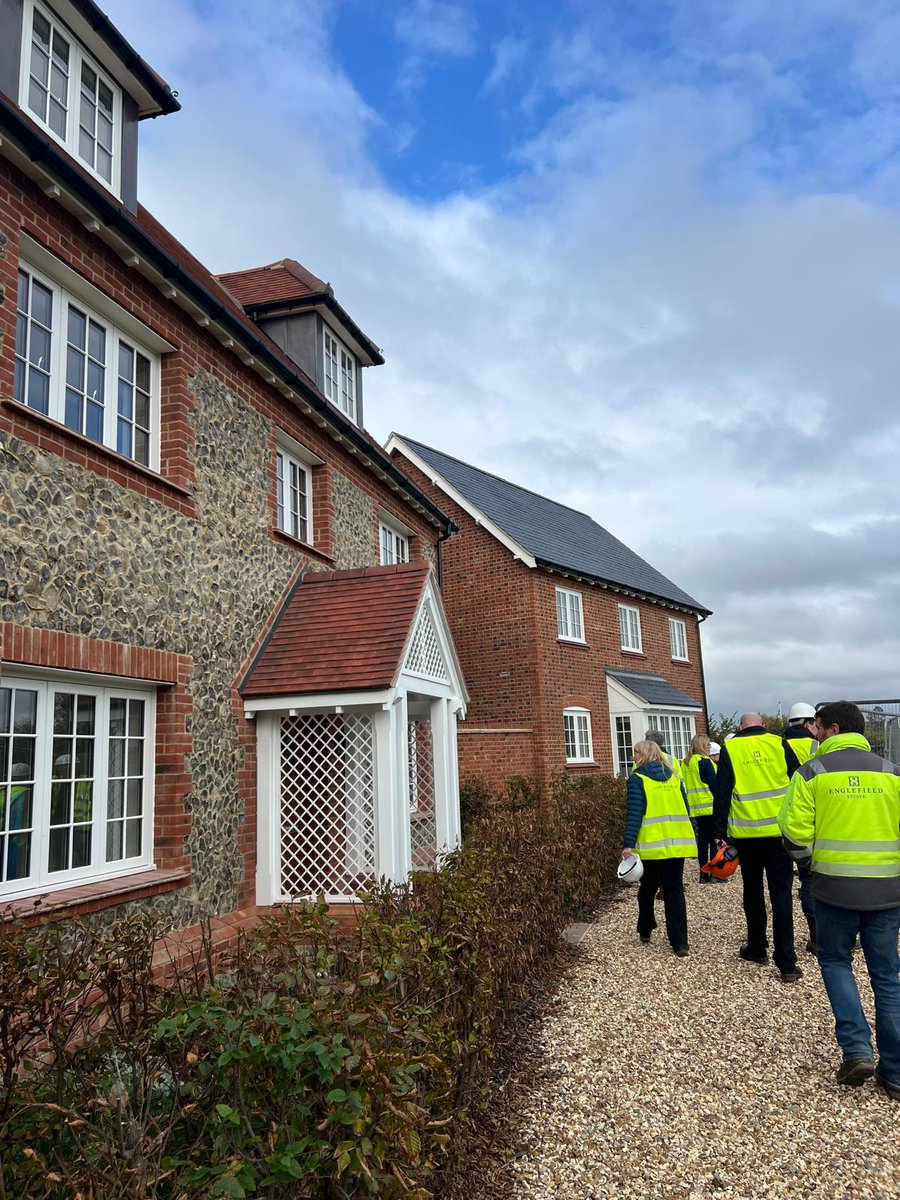 Englefield Estate tweet media