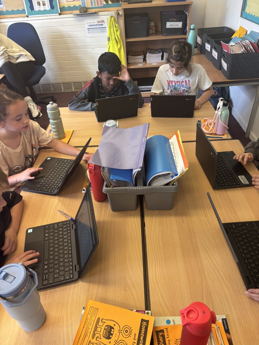 Hendrefoilan's tweet photo. First step of our pop up shop complete… research, pricing and budgeting, market research and designing our shop name and posters… ‘Year 4 Fruitastic Fruits’ hits the middle yard on Monday!! #hdfpMR #hdfpNum https://t.co/TW3X0gyAMO