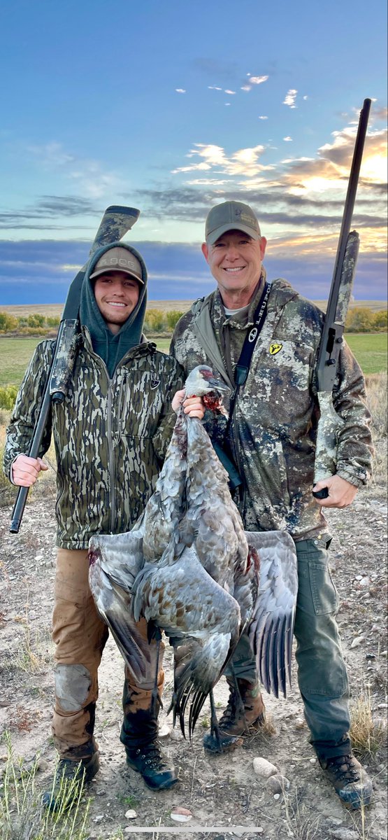 FredEichler's tweet photo. Seth, Devon and I slipped out during a break between rifle antelope and 1st rifle elk for some ribeye  of the sky. 

@MossbergCorp 
@ScentBlocker 
@LeupoldOptics 

#EverythingEichler #FulldrawOutfitters #GuideLife #mossberg #showtheshield #sandhillcrane #ribeyeofthesky https://t.co/XePMql8n5m