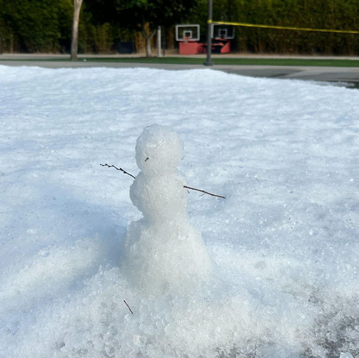 When you import 5 tons of snow to film the winter rift reveal you have to make a snowman to celebrate. Enjoy my first snowman yall