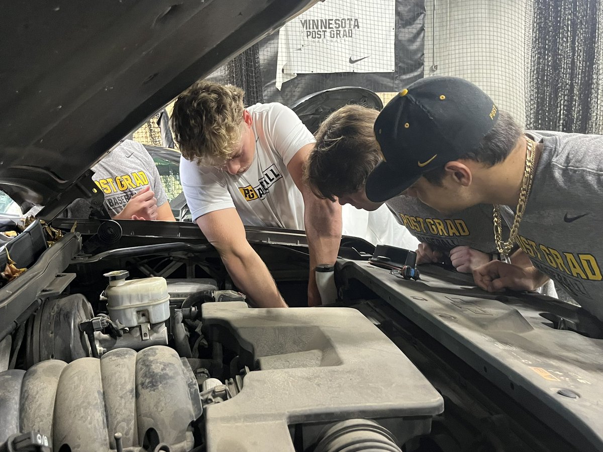 MPGbaseball's tweet photo. ⚫️ Fill The Gaps 🟡

Changing Headlight Bulb  🛻💡

Diving under the hood to learn the replacement of a Headlight Bulb. 

Save Time ⌚️and Money💰 by doing it yourself. 👨‍🔧

#PostGrad #GapYear #MPGBaseball #FilltheGaps #LifeSkills https://t.co/IVrReaQ9Ja