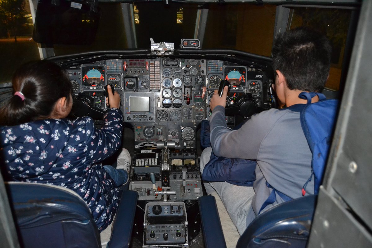 Escuela Ingeniería Industrial y Aeroespacial UCLM (@eiia_toledo) on Twitter photo 🔬 ¡Vuelve Haciendo Ciencia en Familia!
Descubre la ingeniería del espacio, la electricidad y los robots 🤖⚡
📅14/11 🕔17:00
📍EIIA-To - Campus Fábrica de Armas
👧🧒Talleres para niños de 4-8 y 9-12 años (plazas limitadas)
Inscríbete antes del 7/11! 👉n9.cl/dv1b2 🔬 ¡Vuelve Haciendo Ciencia en Familia!
Descubre la ingeniería del espacio, la electricidad y los robots 🤖⚡
📅14/11 🕔17:00
📍EIIA-To - Campus Fábrica de Armas
👧🧒Talleres para niños de 4-8 y 9-12 años (plazas limitadas)
Inscríbete antes del 7/11! 👉n9.cl/dv1b2