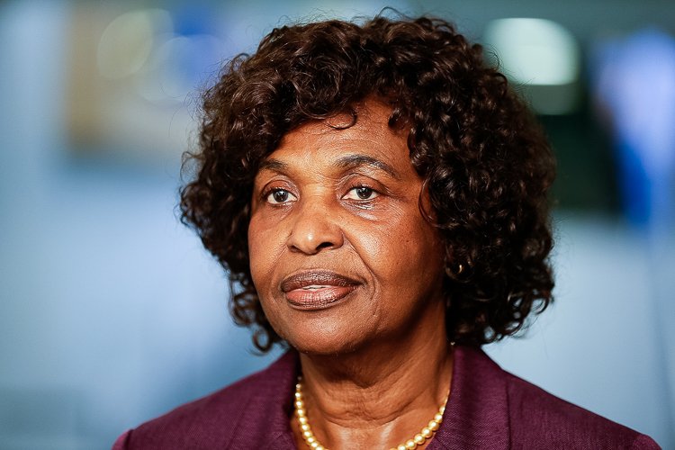 Benedita da Silva é praticamente a única ex-Governadora do Rio de Janeiro dos últimos 30 anos que não foi acusada de corrupção e nunca foi presa. 

Alguém sabe me dizer quantas vezes a Andreia Sadi e a Angélica a convidaram para os seus programas? 

É pro meu TCC.