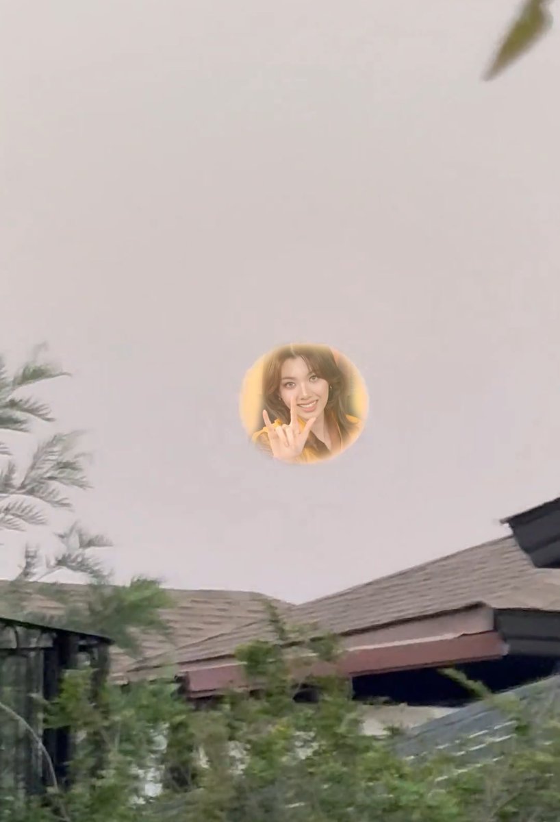 KMayaKwangbae's tweet photo. พระจันทร์สวย~

LINGORM ONLY YOU FINAL EP 
#เพียงเธอตอนจบ https://t.co/5p4tirOZXz