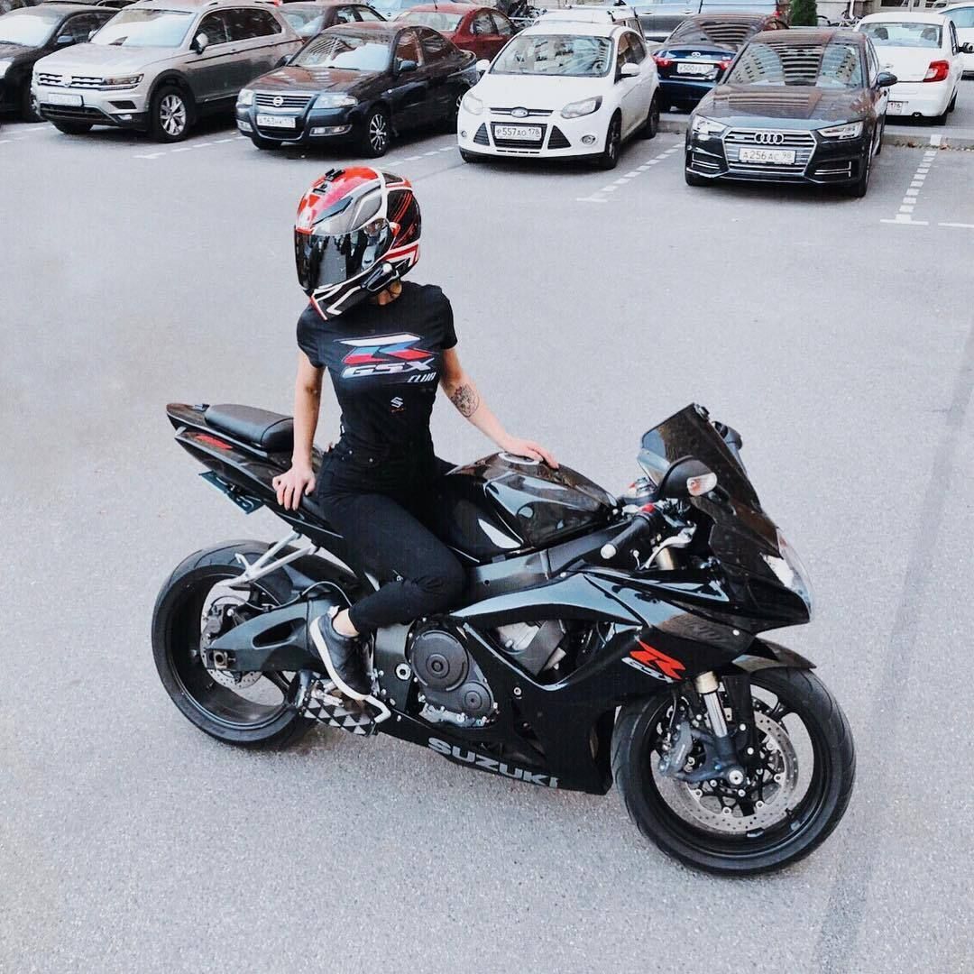#Suzuki GSXR
#BikerGirl 

📷
IG: zozoksks