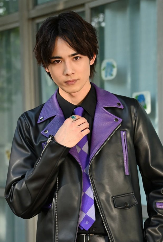 藤林泰也(ふじばやしやすなり)さん。1999年2月生まれ。183cm。TRUSTAR