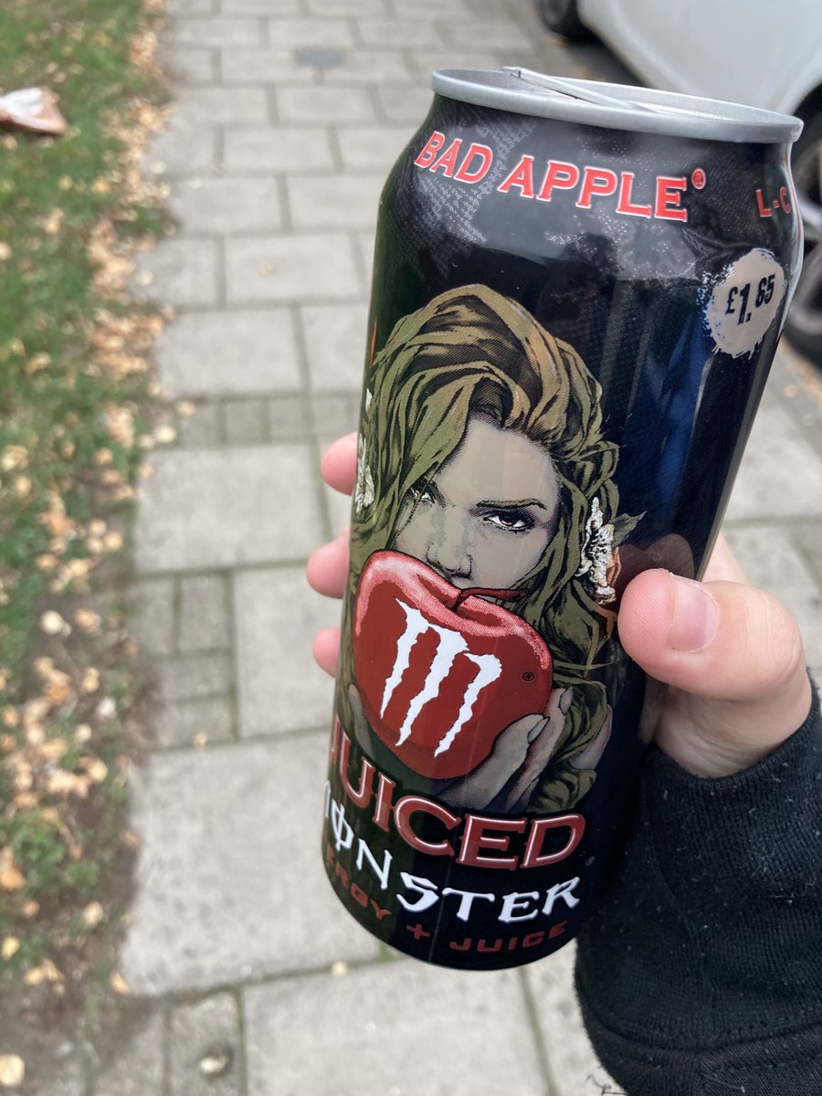 vmpylu's tweet photo. college was sooo hard today -_-
(skipped to smoke lol ) https://t.co/xf7jQFdXu0