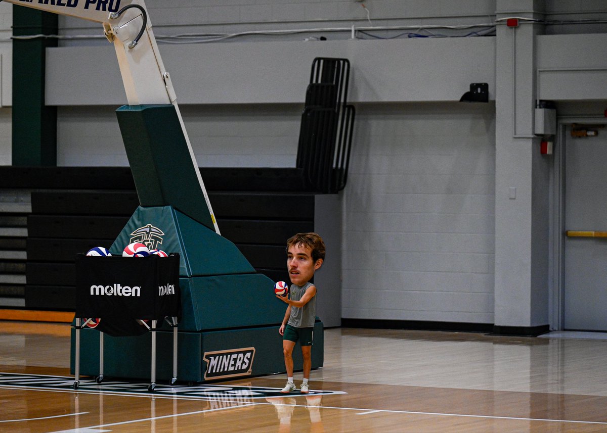 MVB: Bobblehead Edition🏐😎 
#minerpride