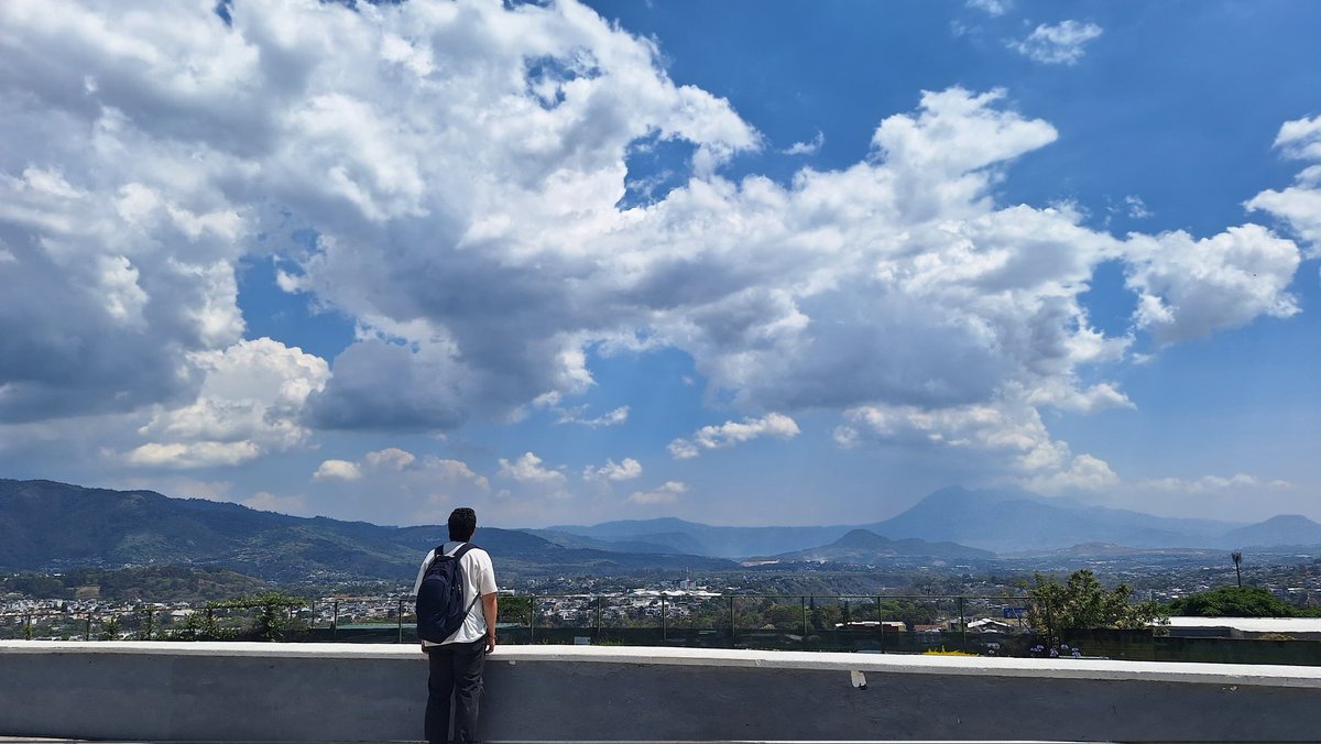sresnake's tweet photo. Solo aveces es bueno salir a respirar un rato y alejarte de todo para despejar se un poco https://t.co/la0yTmIGij