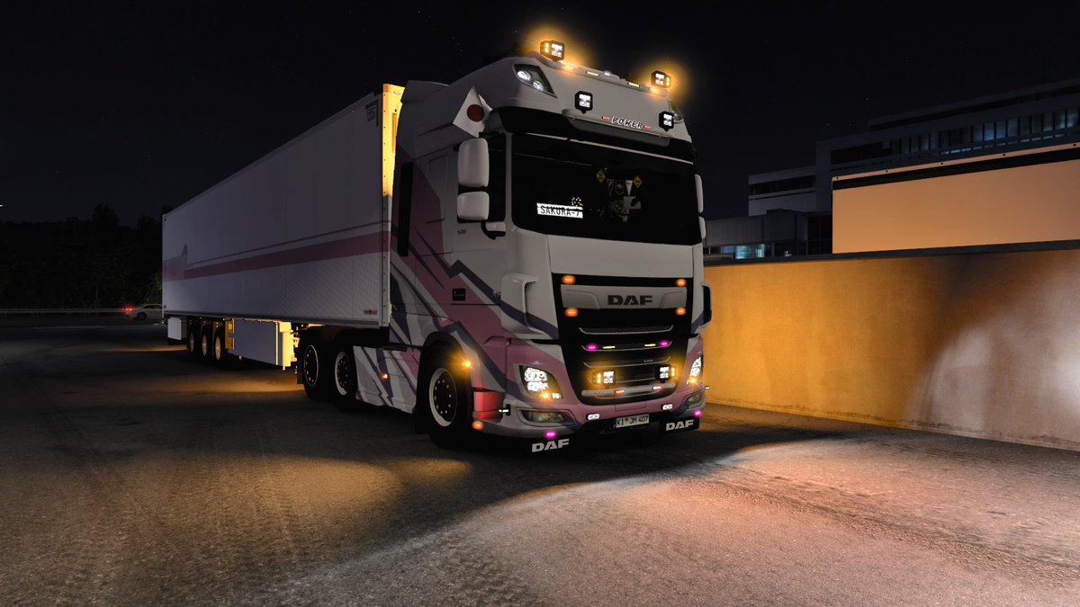 maxYT02935178's tweet photo. さあ、暗い夜を明るくしましょう!💮
#ETS2 #ETS2Mods
#EuroTruckSimulator2
#DAF #XF #XF106 #720hp https://t.co/hr4JWFFN8o