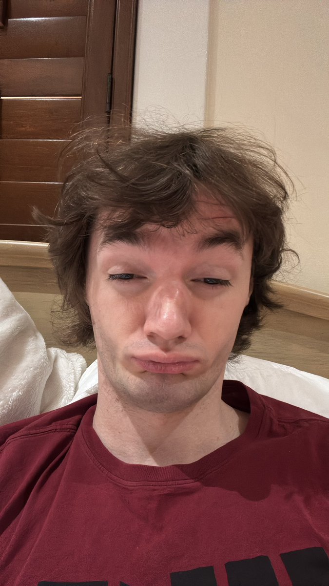 Chroniccan tweet media