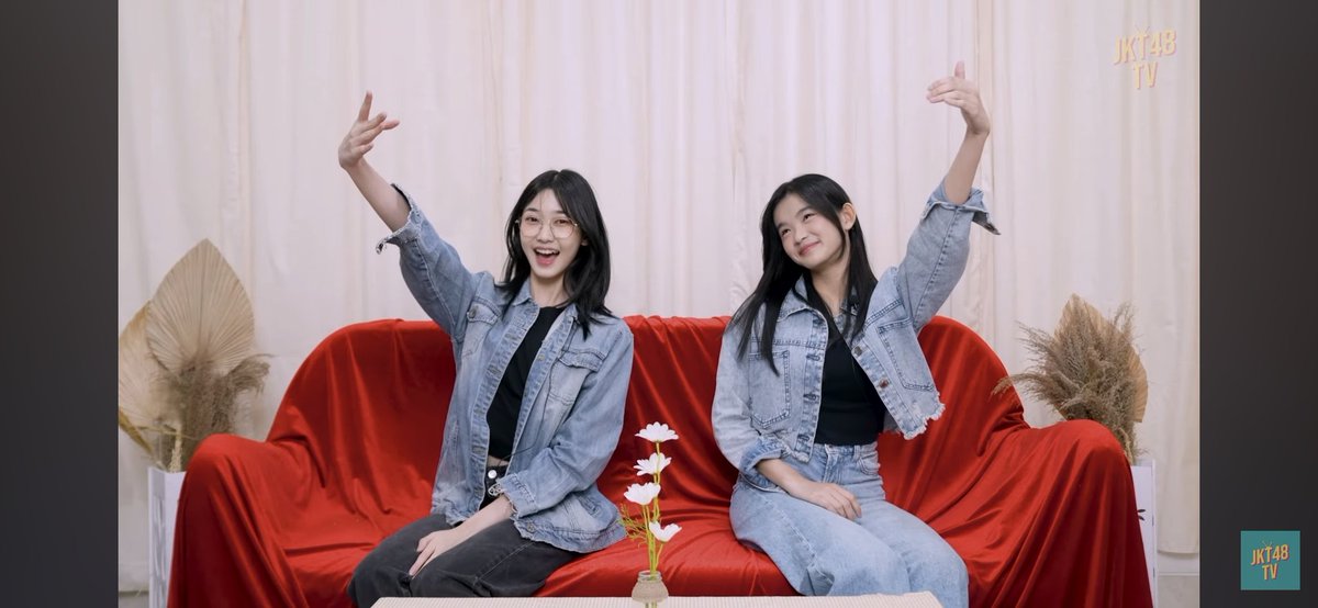 felmanuelvallen's tweet photo. ihh lucu lagi #2ine's ini🍀 https://t.co/lqbNeeESaH