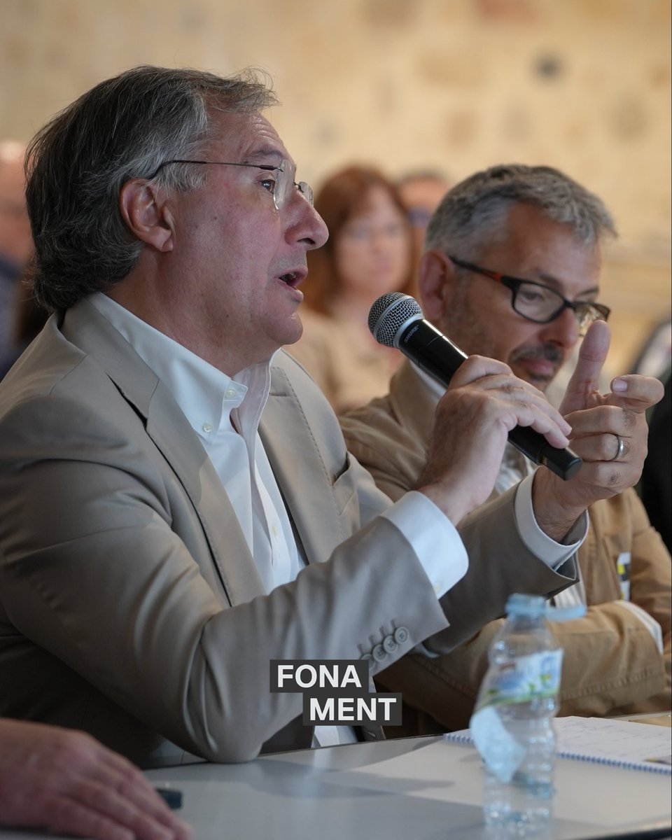 fonamentfest's tweet photo. Al llarg del matí, els assistents a la jornada professional de Fonament han pogut formular preguntes i generar un diàleg enriquidor entre públic i ponents.

#fonamentfestival #arquitectura #urbanisme #calongeisantantoni #empordà #costabrava #girona #catalunyaexperience https://t.co/lPJRbrm2aO