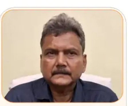 अनपढ़ 
 हरामी
पागल 
बेवड़ा 
दगाबाज 
गपोड़ी 
नालायक 
नाजायज 
पाखण्डी
धूर्त 
मक्कार 
दलाल 
घूसखोर 
जाहिल 
गंवार 
लम्पट 
लफंगा 
लुच्चा 
टपोरी 
मवाली 
हत्यारा 
टुच्चा 
नीच 
कमीना
घटिया 
मनोरोगी 
मेंढ़क 
अविकसित 
पत्नीविरोधी
गहनाचोर 
पितावधिक
खल
पिशाच 
पातकी
कुटिल 
नराधम
छात्र विरोधी