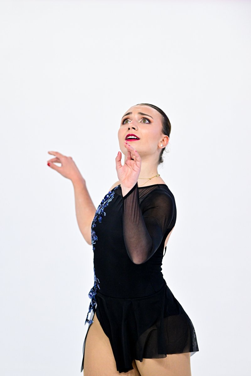 FedPatinaje's tweet image. Paula Romaguera, David Gutiérrez e India González, primeros provisionales tras los programas cortos 💫 ¡Impresionante! 👏

Nuestros representantes de #Inline realizarán sus programas largos mañana sábado 18 de octubre a partir de las 9:25 hora peninsular 🇪🇸

#PatinajeArtístico