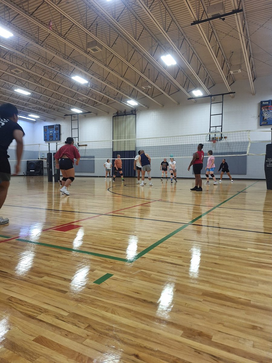DariusIc's tweet photo. Volleyball...

#fyp #Trending #viral #foryoupage #viralpost https://t.co/GGC4P6emIN