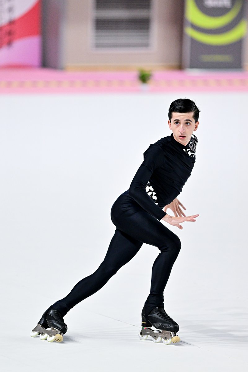 FedPatinaje's tweet image. Paula Romaguera, David Gutiérrez e India González, primeros provisionales tras los programas cortos 💫 ¡Impresionante! 👏

Nuestros representantes de #Inline realizarán sus programas largos mañana sábado 18 de octubre a partir de las 9:25 hora peninsular 🇪🇸

#PatinajeArtístico