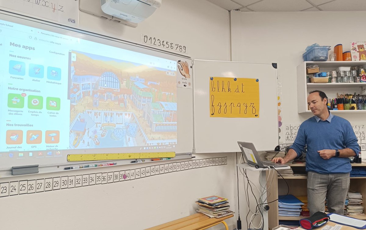 Formation #ENT à Issy les Moulineaux à destination des #PE de maternelle et élémentaire. 
Une dynamique des usages qui s'entretient et qui s'enrichit aussi en accompagnants les nouveaux enseignants de la circonscription. 
<a href="/Numerique92/">Groupe Numérique 92</a> #Formation #ERUN92