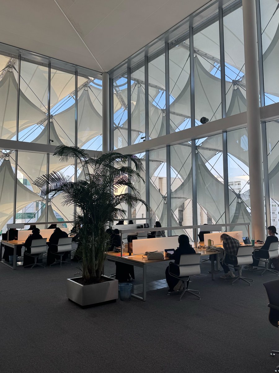 طارق "فوستر عظيم" tweet media