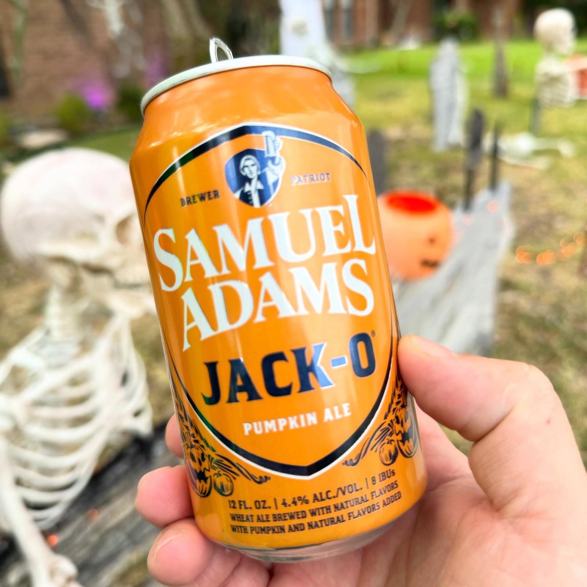 Happy Friday! Have you had the Jack-O by Samuel Adams yet? Cheers! #beer #halloween #pumpkin #pumpkinale #ale #samueladamsbeer