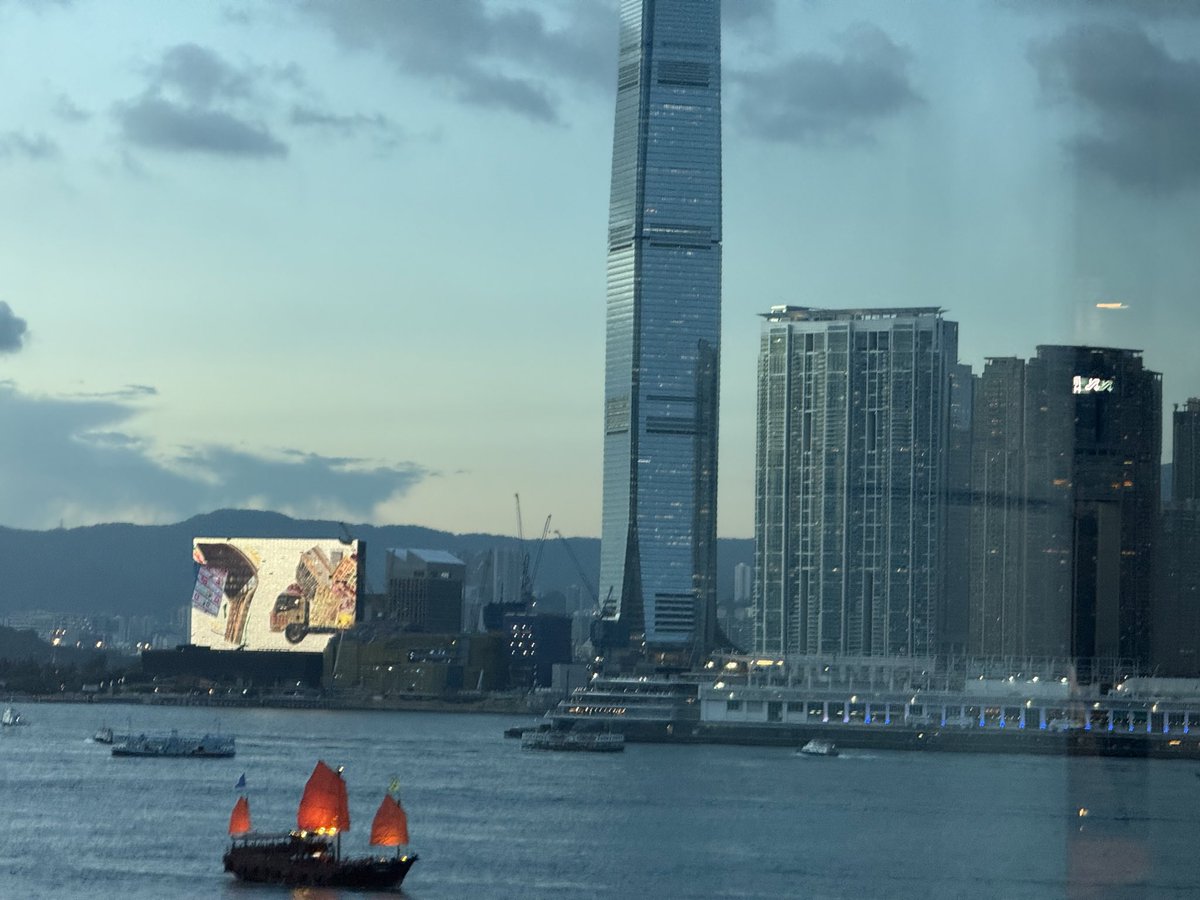 sithsurgg's tweet photo. Hong Kong, 我想你 https://t.co/Dexg1BeMnE