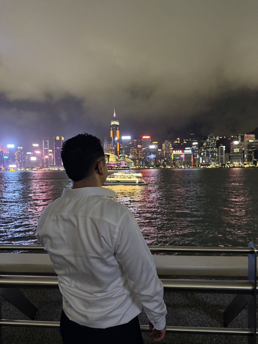 sithsurgg's tweet photo. Hong Kong, 我想你 https://t.co/Dexg1BeMnE