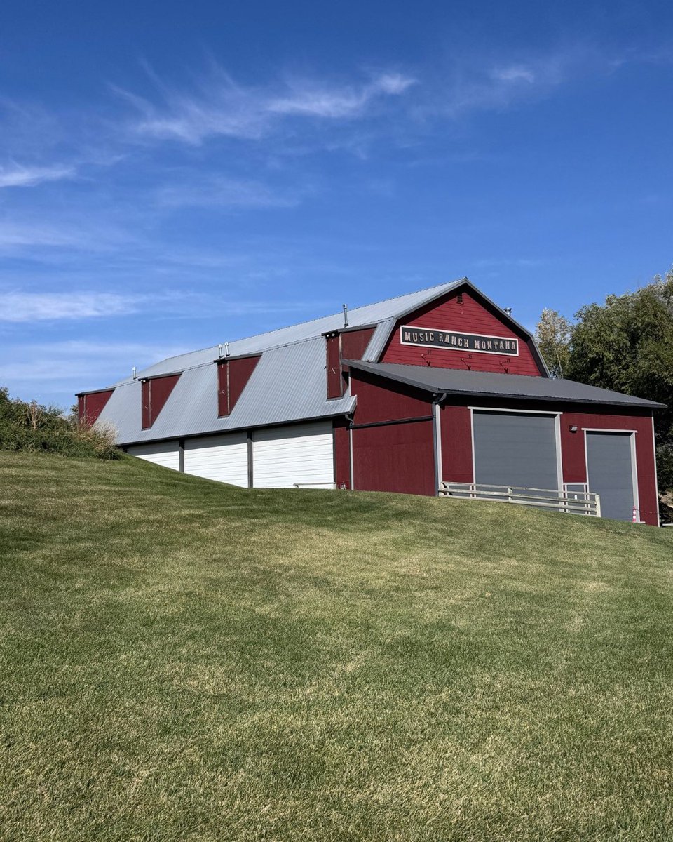 RRTVtweets's tweet photo. We deeply value our partnership with Music Ranch Montana.
For years, they have graciously welcomed our crew to visit &amp; enjoy wonderful nights of music. We are truly fortunate to be considered part of the Music Ranch family.
#MusicRanchMontana https://t.co/W9eWdgM25i