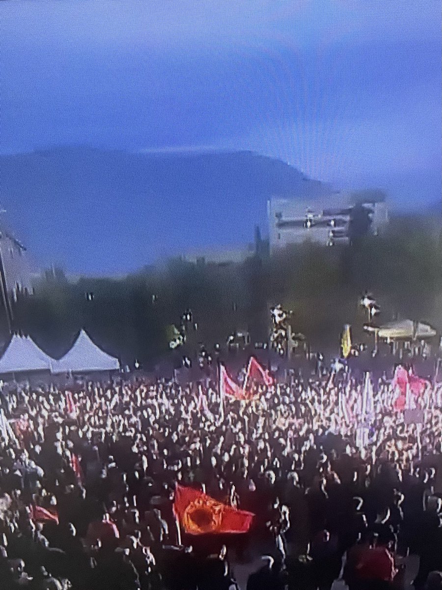 bujupif's tweet photo. Protesta masive mbarëkombëtare, UNË JAM UÇK, përfundoi para pak çastesh në Tiranë! Ky tubim u organizua në mbështetje të liderëve të UÇK-së, që padrejtësisht po gjykohen në Hagë. Në këtë manifestim morën pjesë mijëra vetë nga Kosova, Shqipëria, Maqedonia, Lugina e Preshevës.#UÇK https://t.co/PpcBF3396K