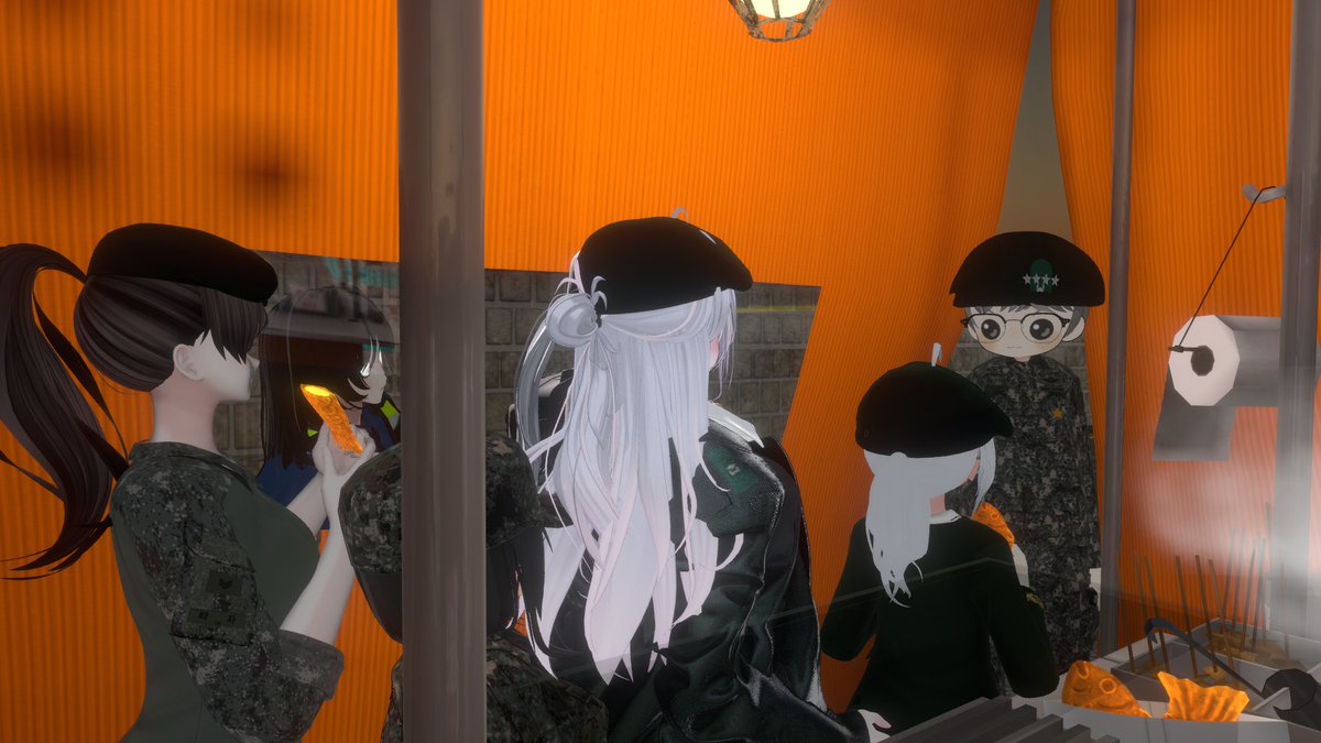 퇴근후 붕어빵집에서 붕어빵 먹는데
참모총장님이 들어오시다...