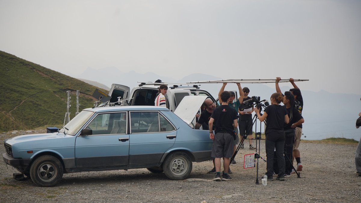 Jauría está en marcha y necesitamos de ti.🐺
Tu aporte puede marcar la diferencia 🖤
👉 Súmate al crowdfunding y disfruta de nuestras exclusivas recompensas sonpelis.com/es/crowdfundin…
#CineIndependiente #Jauría #Crowdfunding