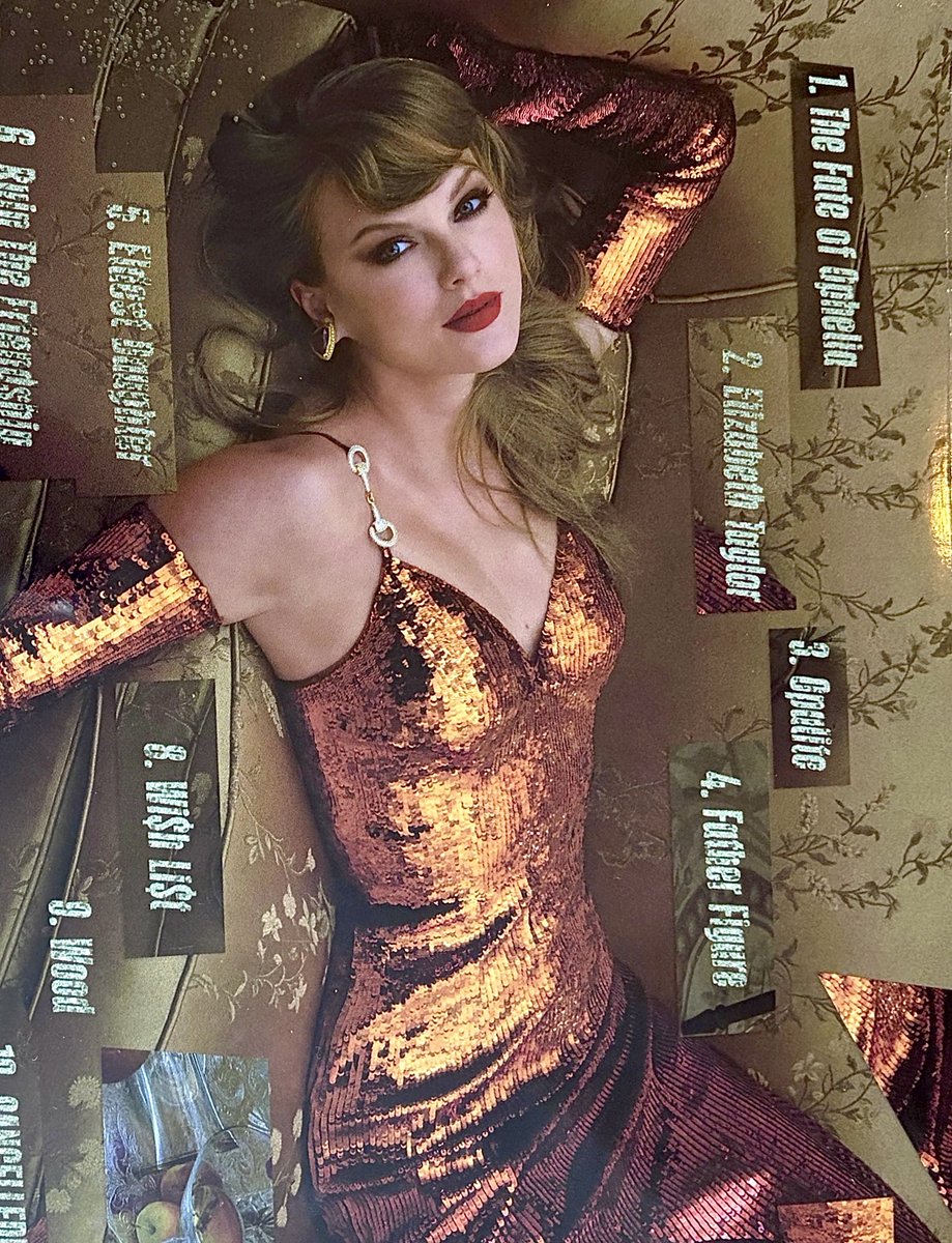 moonlithoax's tweet image. this back cover is stunning omg