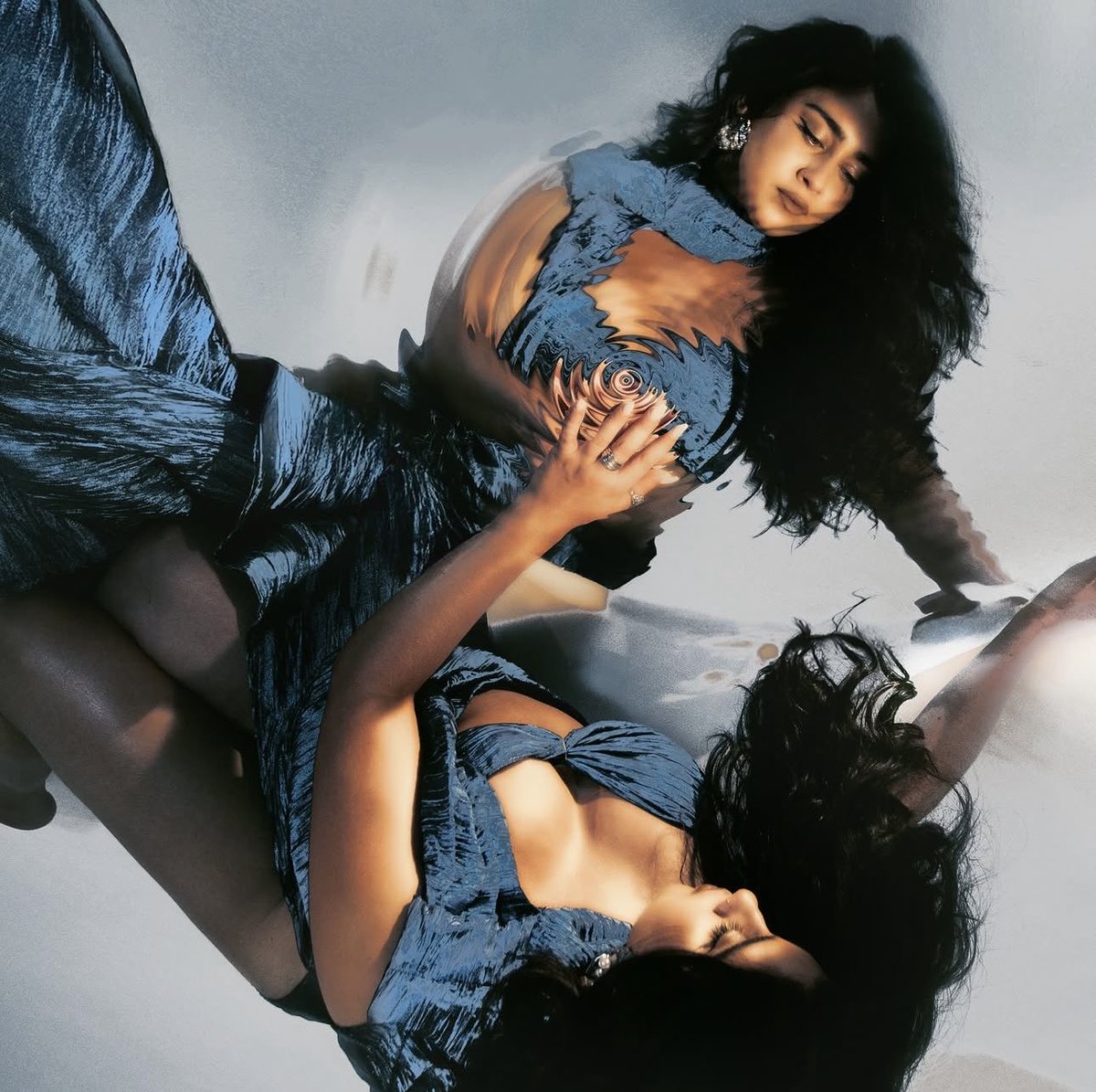 Lauren Jauregui Updates tweet media