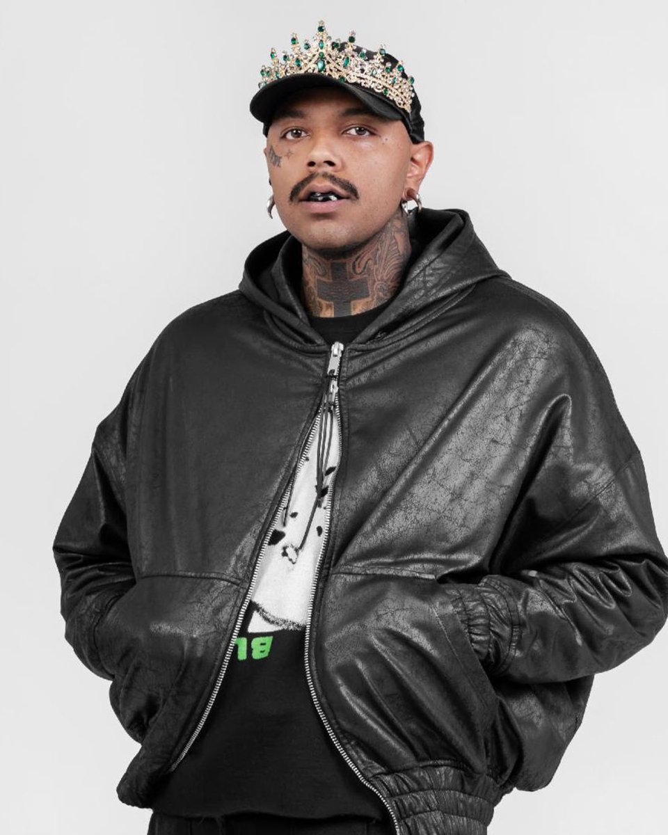 PigsAndPlans's tweet photo. Jean Dawson announced his new project ‘Rock A Bye Baby, Glimmer Of God,’ set for release November 14. The deluxe project expands on his 2024 album ‘Glimmer of God’ with new material—including the lead single "White Lighter," out now.⁠
⁠
In a recent interview with Hypebeast, Jean explains, “['Glimmer Of God'] is my ode to truth. And my truth was realizing that I’d been mean to myself for a long time, and that project is me letting that go and starting to be kind and sweet to myself. The deluxe version, 'Rockabye Baby, Glimmer of God,' is the end of the story. It’s different, but it’s informed by everything I’ve done.”⁠
