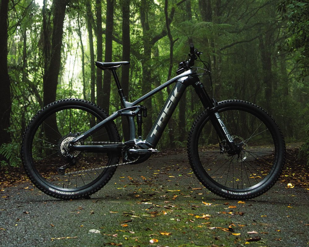 FINEMagazine's tweet image. Precision-engineered. Trail-tested. Electrically unstoppable. ⚡

The Trek Rail 9.8 e-Mountain Bike fuses human endurance with electric power for the ultimate ride.
Up the climb. Own the descent. Redefine what’s possible.
#TrekRail98 #eMTB #TrailRiding #finemagazine