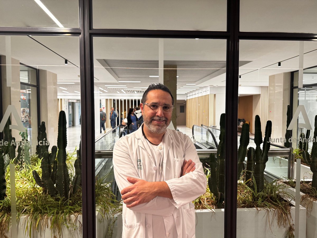 Enhorabuena a nuestro hermano D. Jesús Doblado Roldán designado en el día de ayer Pregonero de la Semana Santa de Utrera 2026. Orgullosos de que uno de nuestros hermanos proclame la fe y la tradición de nuestra Semana Santa.