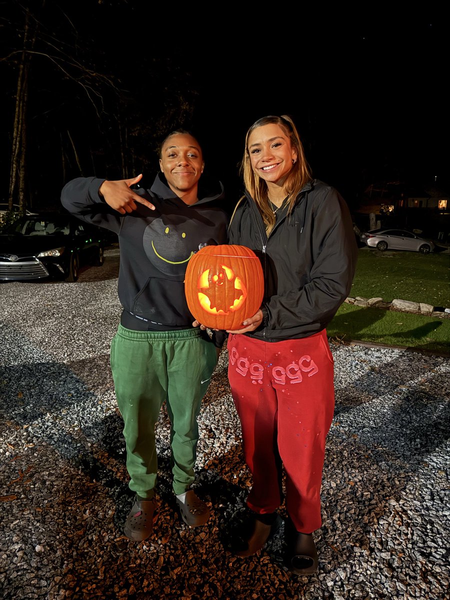 Lees-McRae Women’s Basketball tweet media