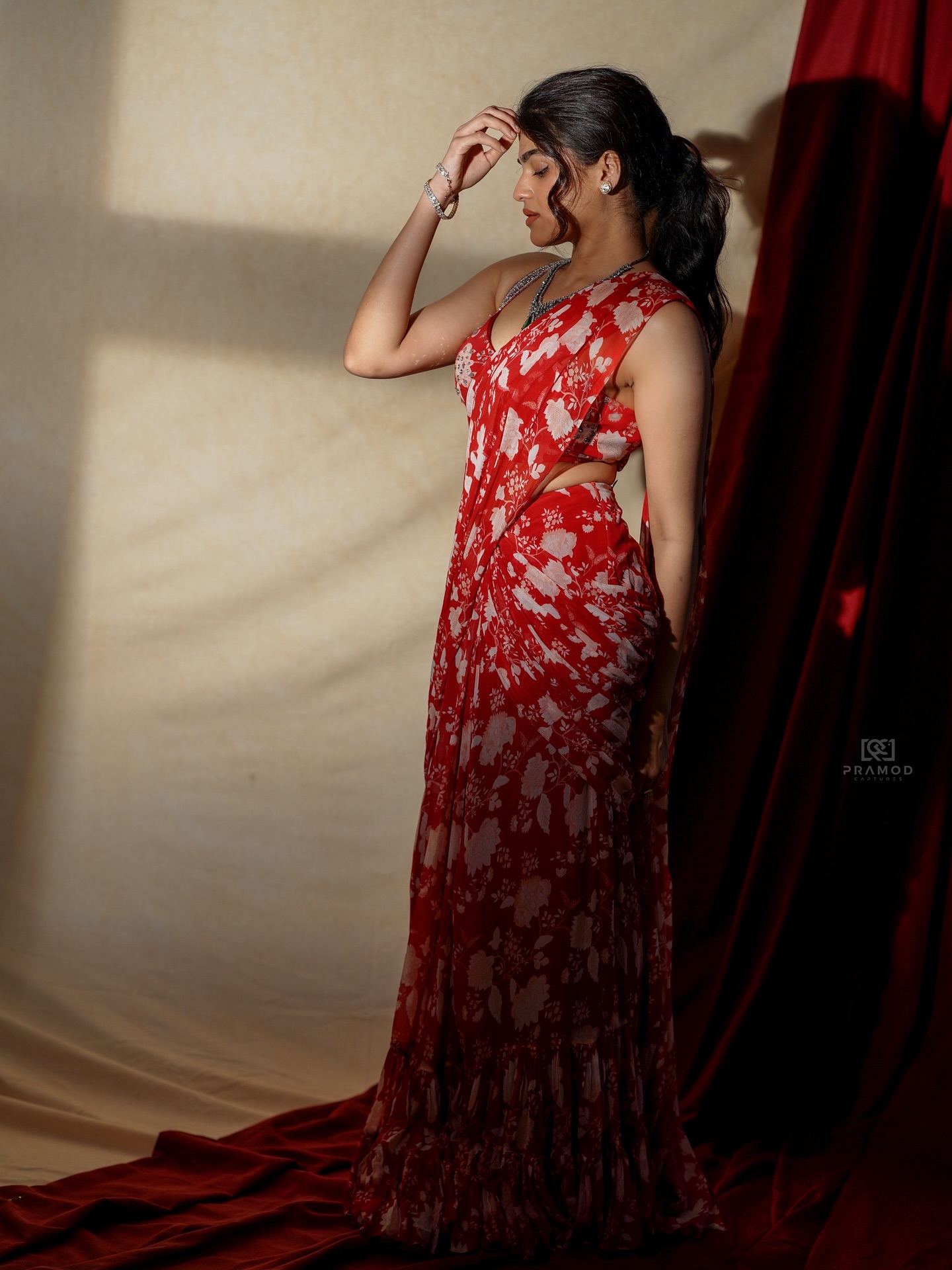 G3ee-VAX0AEvi26?format=jpg&name=large